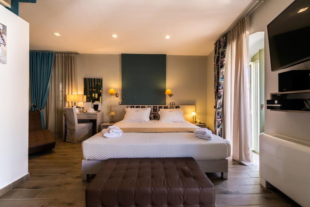 Fiscardonna Luxury Suites Fiskardo Buitenkant foto